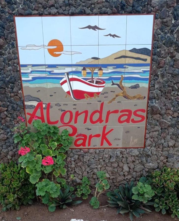 Alondras Park Mialsoma Apartment Арона Екстер'єр фото